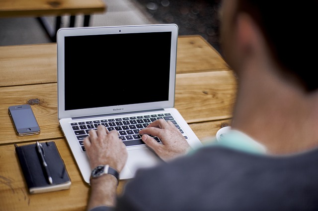 blogging 336375 640